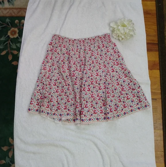 SOLD- NWT Max Studio Ladies Floral Skirt Large - Picture 11 of 13